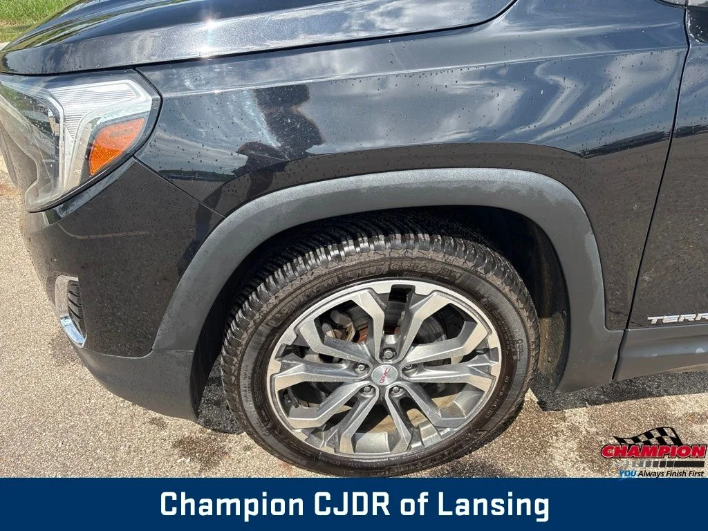 Used 2019 Black GMC SLT image 29