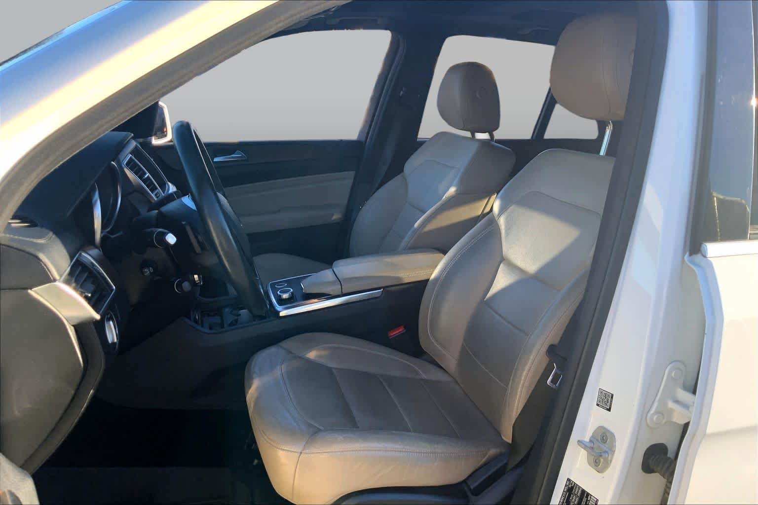 Used 2015 Polar White Mercedes-Benz ML 400 image 8