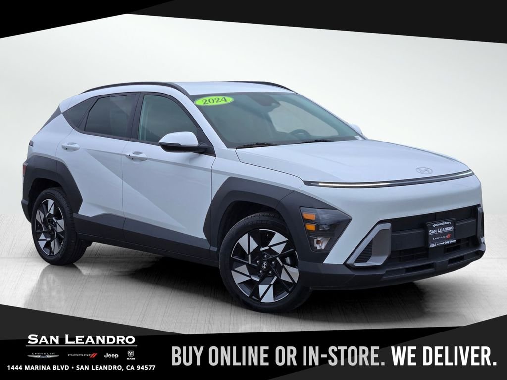 Used 2024 Atlas White Hyundai SEL image 1
