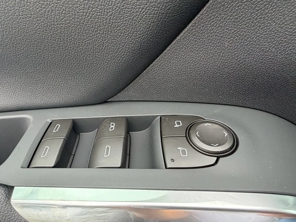 2026 Chevrolet Traverse LT - Photo 21