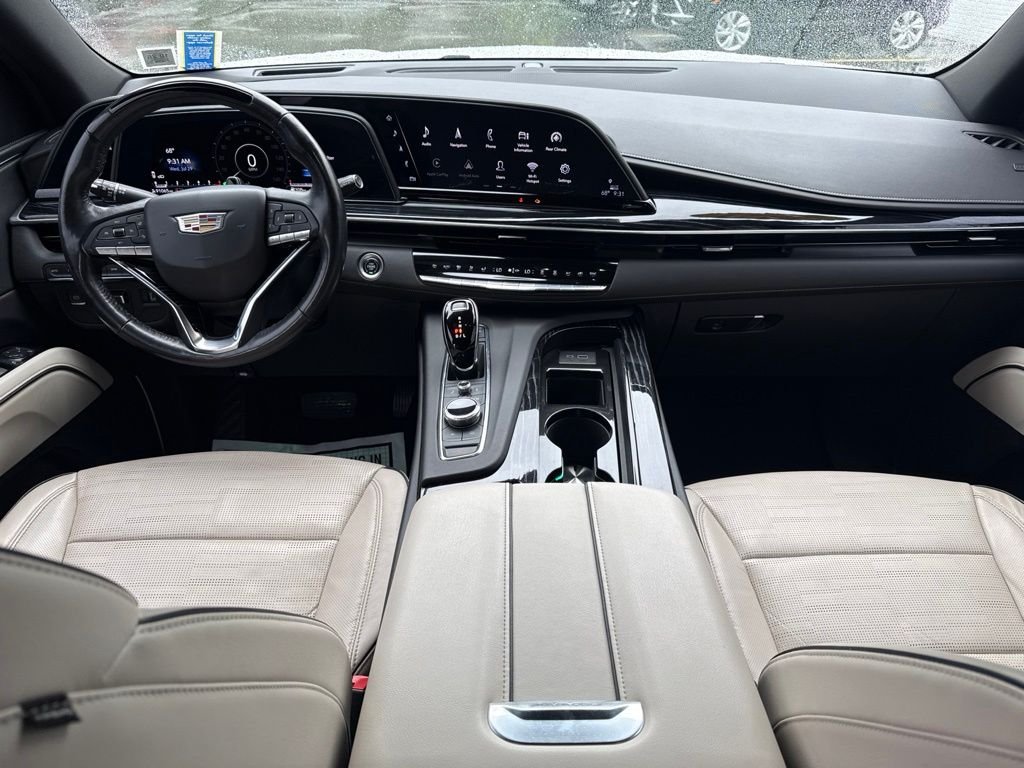 Used 2021 White Cadillac Sport image 18