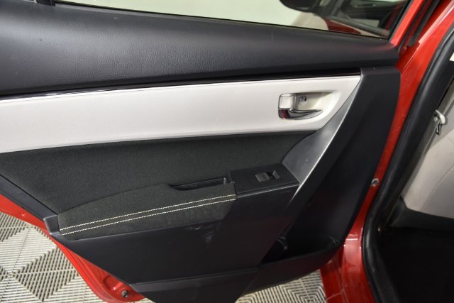 2019 Toyota Corolla LE - Photo 30