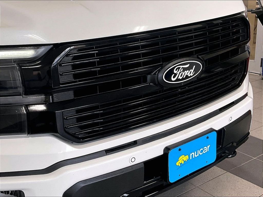 Used 2025 White Ford Platinum image 33