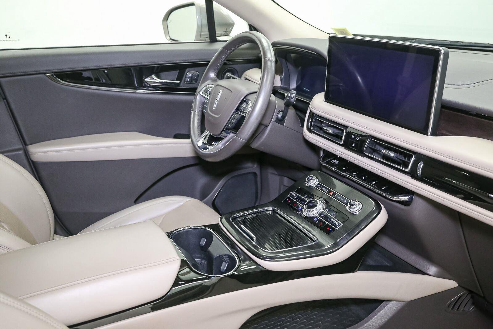 Used 2021 Iced Mocha Lincoln Reserve image 21