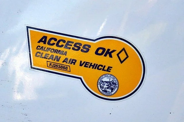 Used 2022 White Hyundai SEL image 4