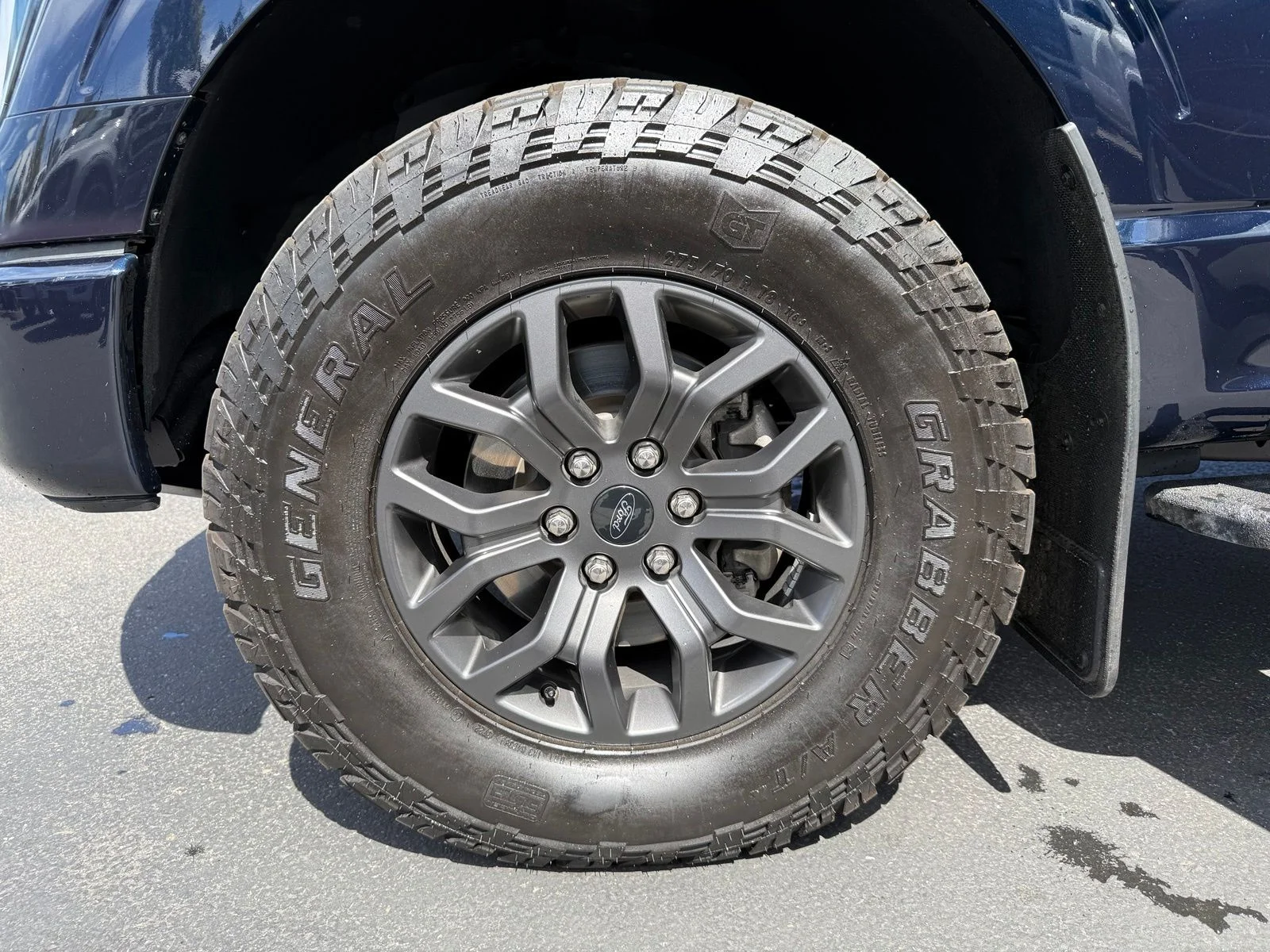 Used 2022 Blue Ford Tremor image 21