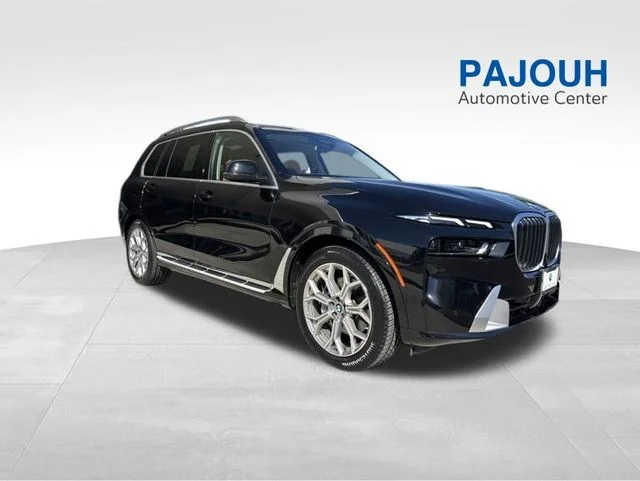2023 BMW X7 xDrive40i's photo