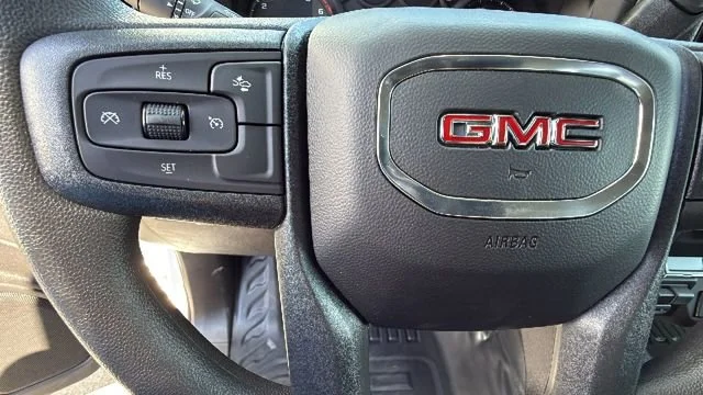 New 2026 Summit White GMC Pro image 23
