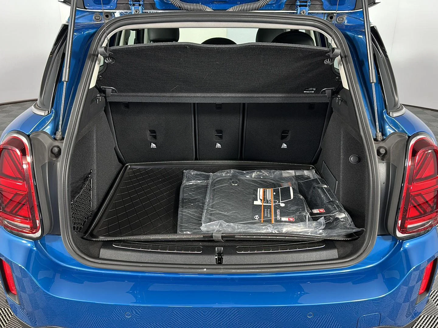 Used 2024 Island Blue Metallic MINI Cooper S image 24