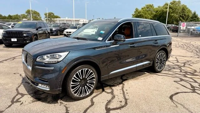 Used 2023 Blue Lincoln Black Label image 2