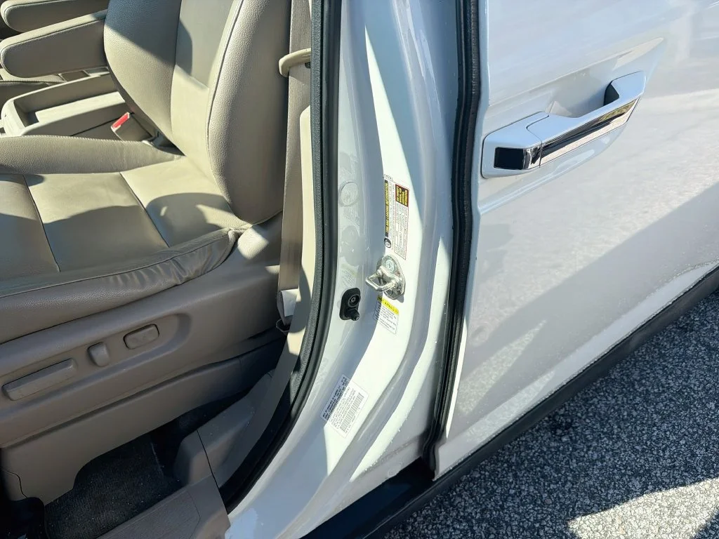 Used 2016 White Honda EX-L image 34