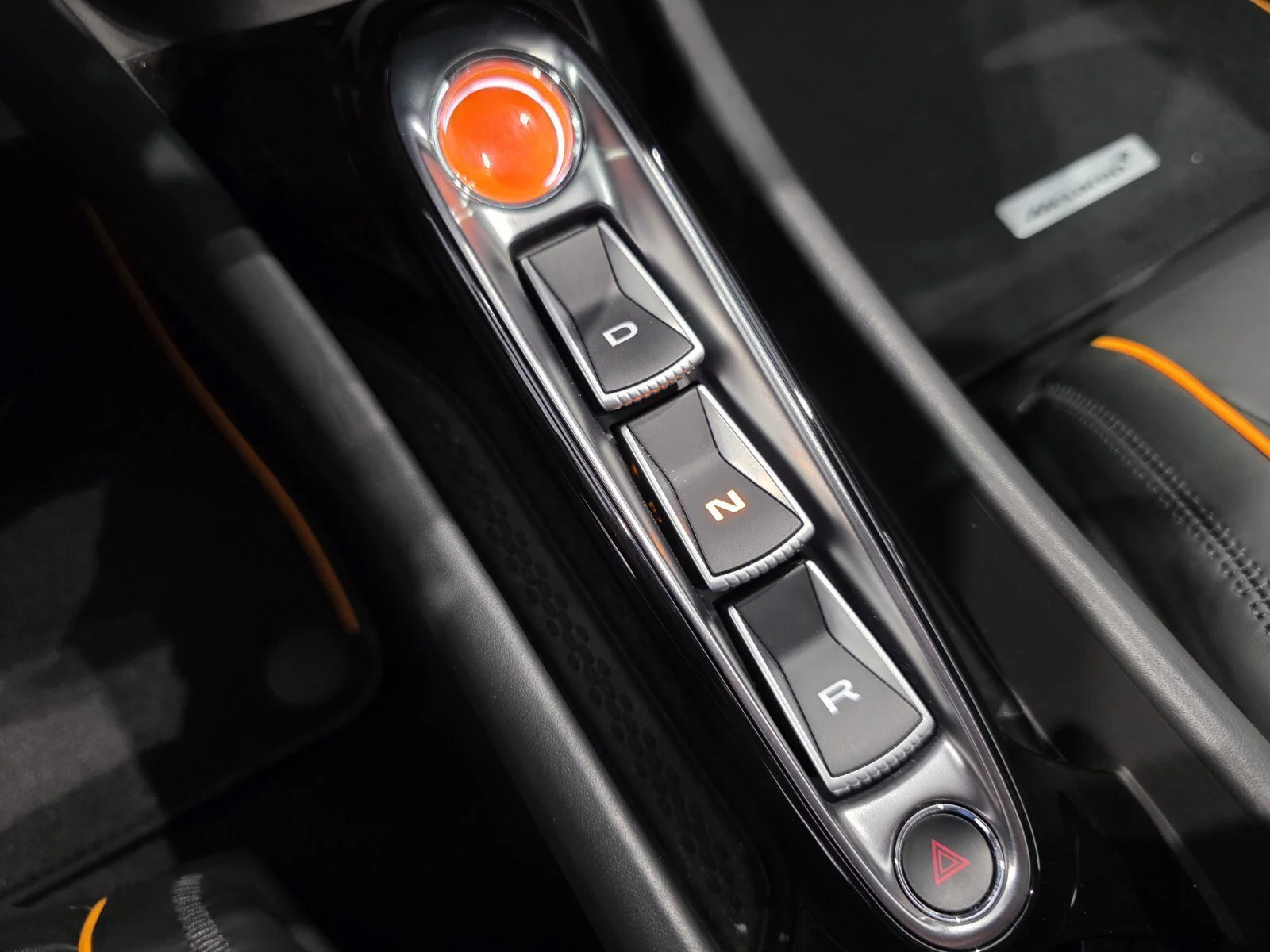 Used 2025 MSO Tokyo Cyan McLaren TechLux Coupe image 14