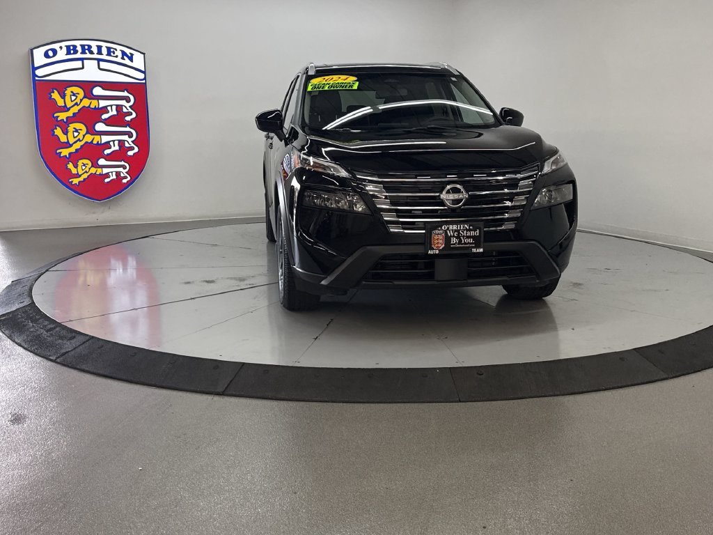 Used 2024 Super Black Nissan SV image 26