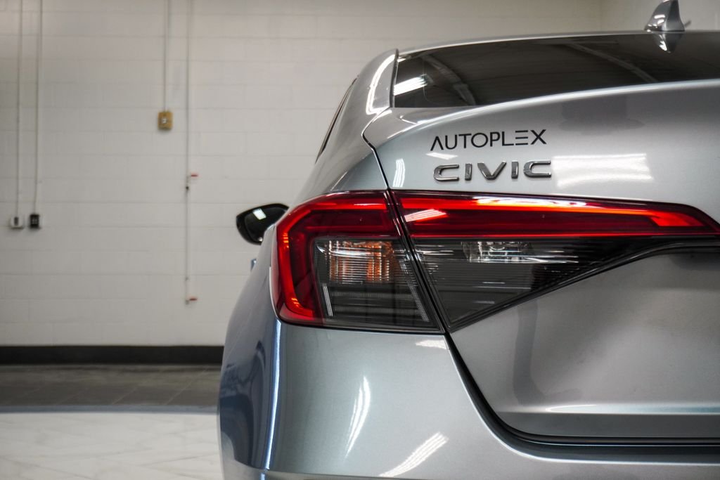 Used 2023 Gray Honda LX image 34