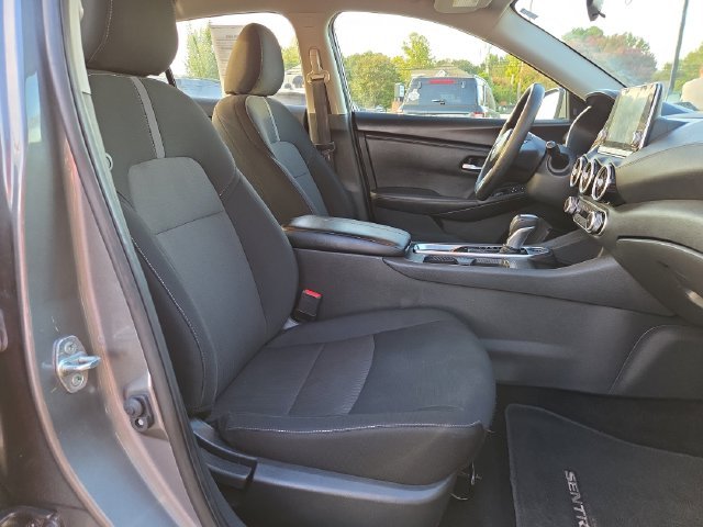 Used 2024 Gray Nissan SV image 15