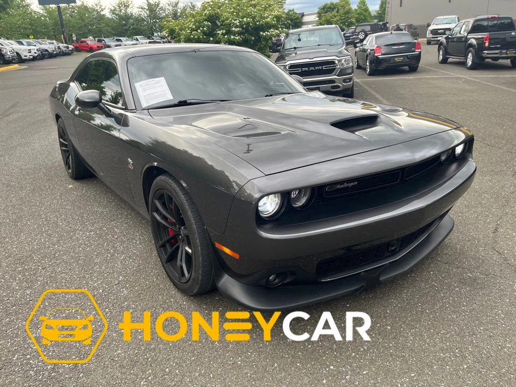 2023 Dodge Challenger R/T Scat Pack's photo