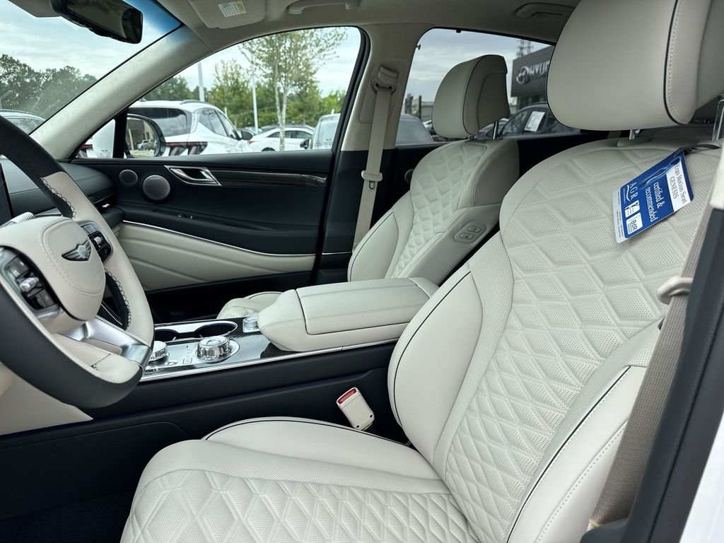 New 2026 White Genesis 3.5T E-SC MHEV image 13