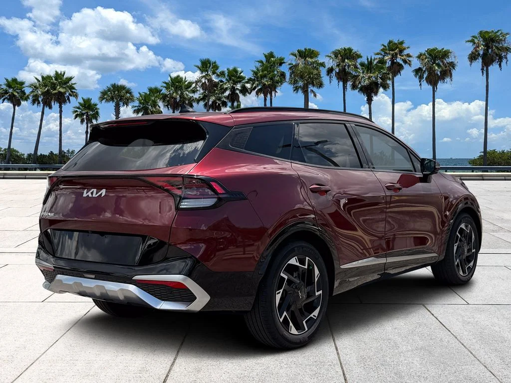 Used 2023 Red Kia SX-Prestige image 4