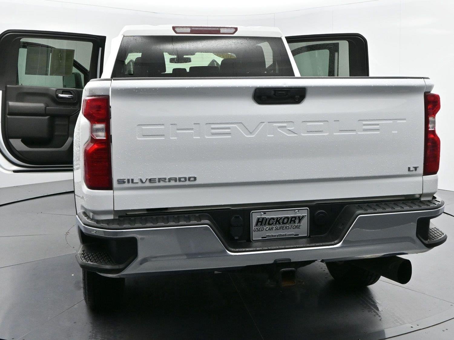 Used 2022 Summit White Chevrolet LT image 40