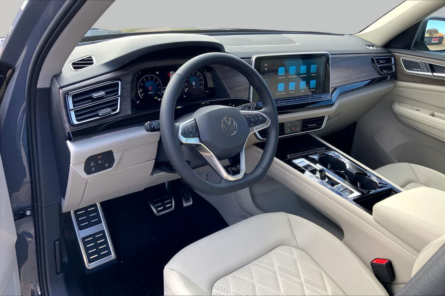 New 2026 Pure Gray Volkswagen 2.0T SEL Premium R-Line image 8