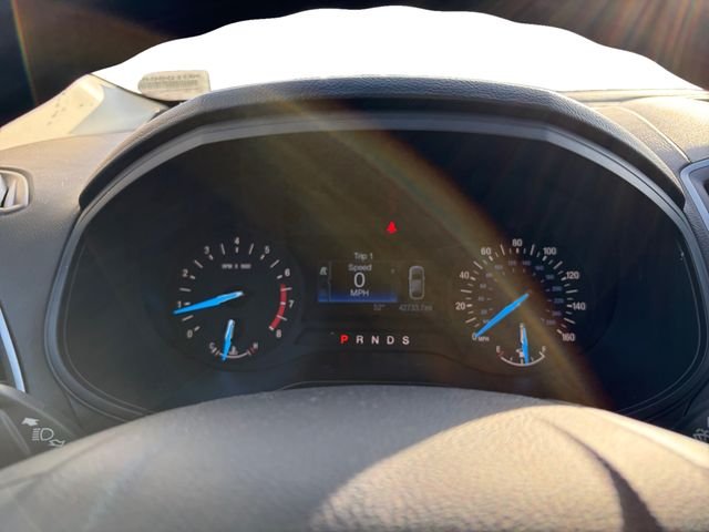 Used 2020 Blue Ford SE image 14