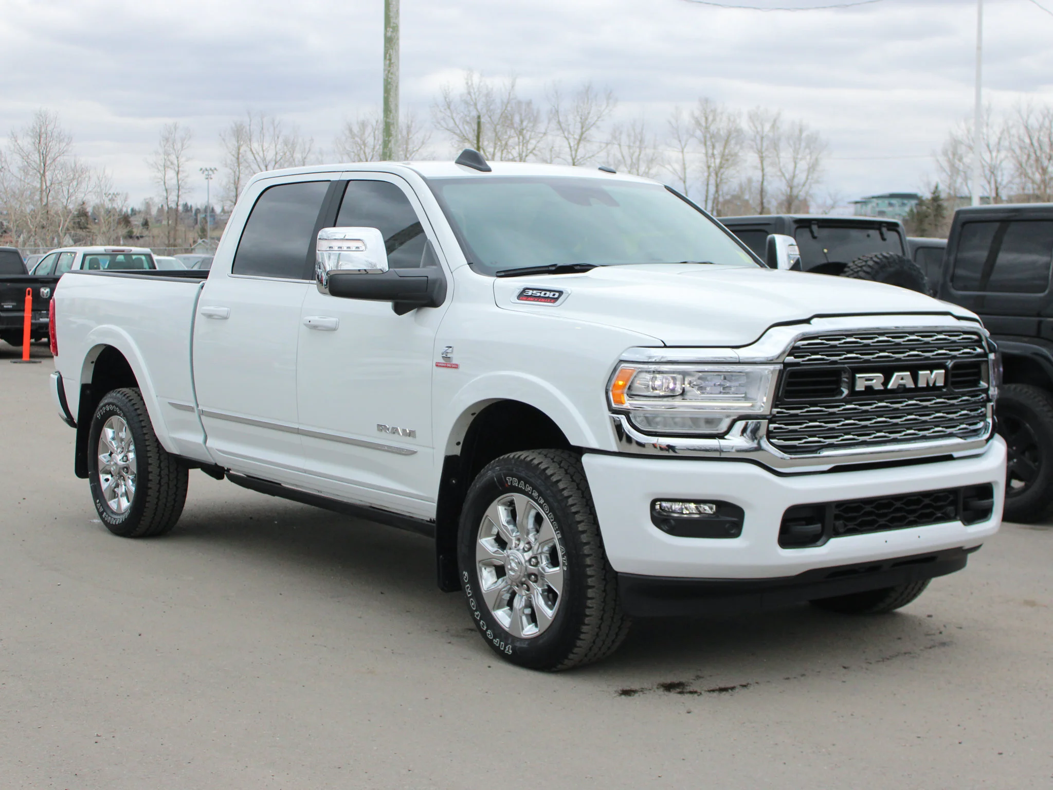 Certified Used 2024 White RAM Limited * | Cummins | 5th Wheel & Gooseneck | Adaptive Cruise | Running Boards image 9