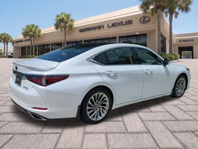 Certified Used 2022 EMINENT WHITE PEARL Lexus 350 Ultra Luxury image 4