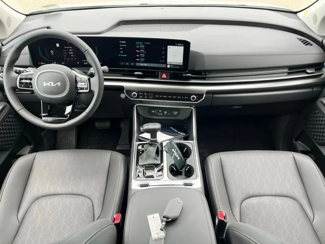 New 2026 White Kia SX image 9