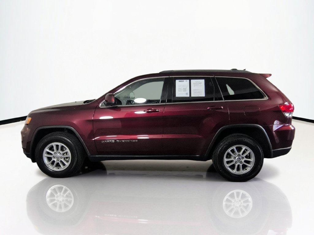 Used 2018 Red Jeep Laredo E image 10