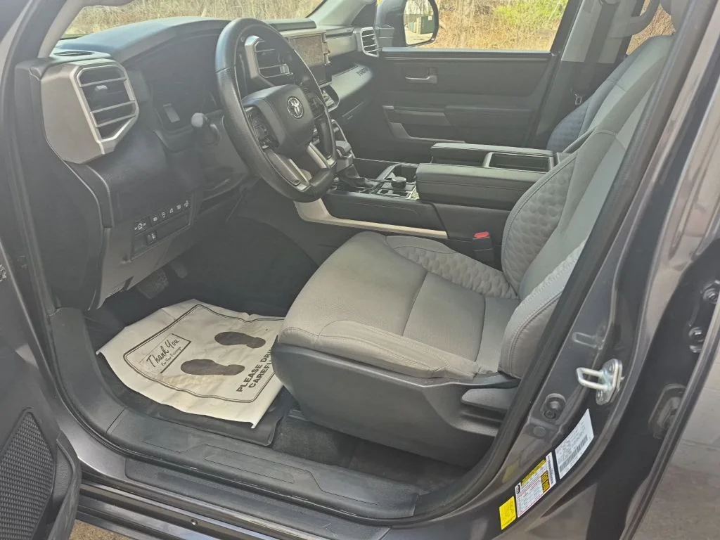 2024 Toyota Tundra SR5 - Photo 14