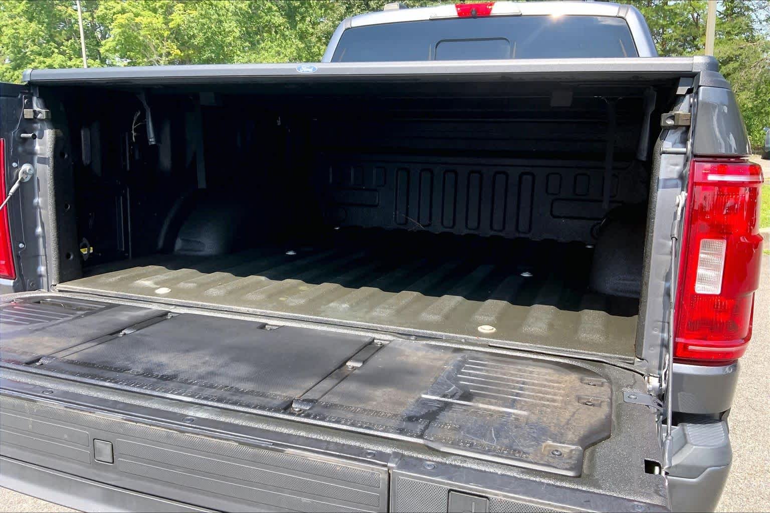 Used 2022 Carbonized Gray Ford XLT image 33