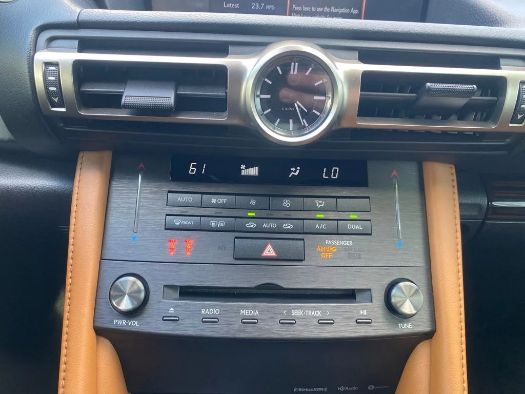 Used 2020 White Lexus 350 image 22
