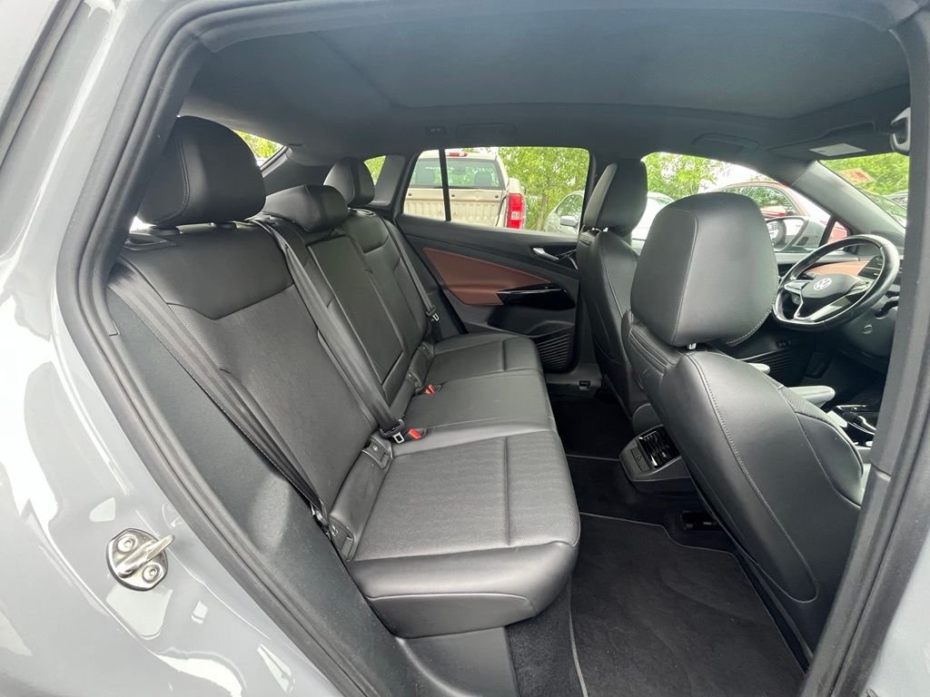 Used 2021 Gray Volkswagen Pro S image 24