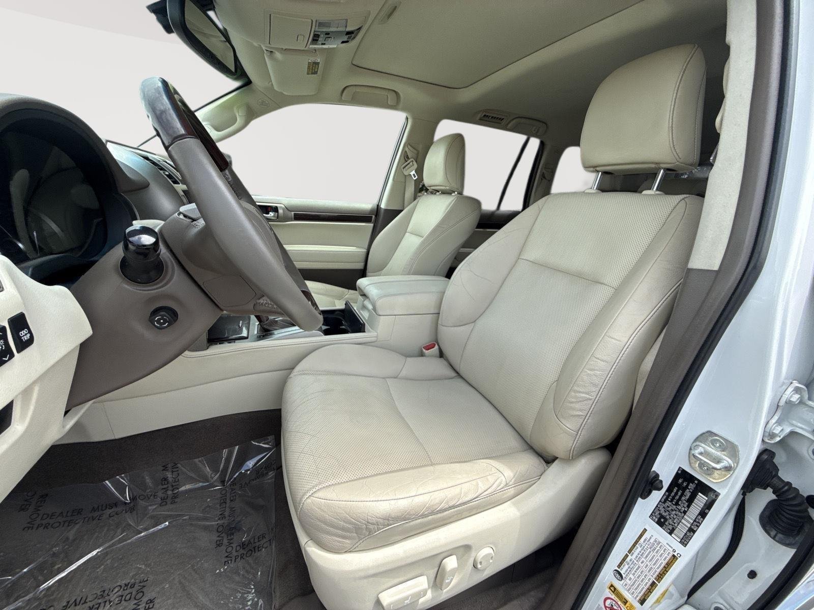 Used 2018 Starfire Pearl Lexus GX 460 Premium image 3