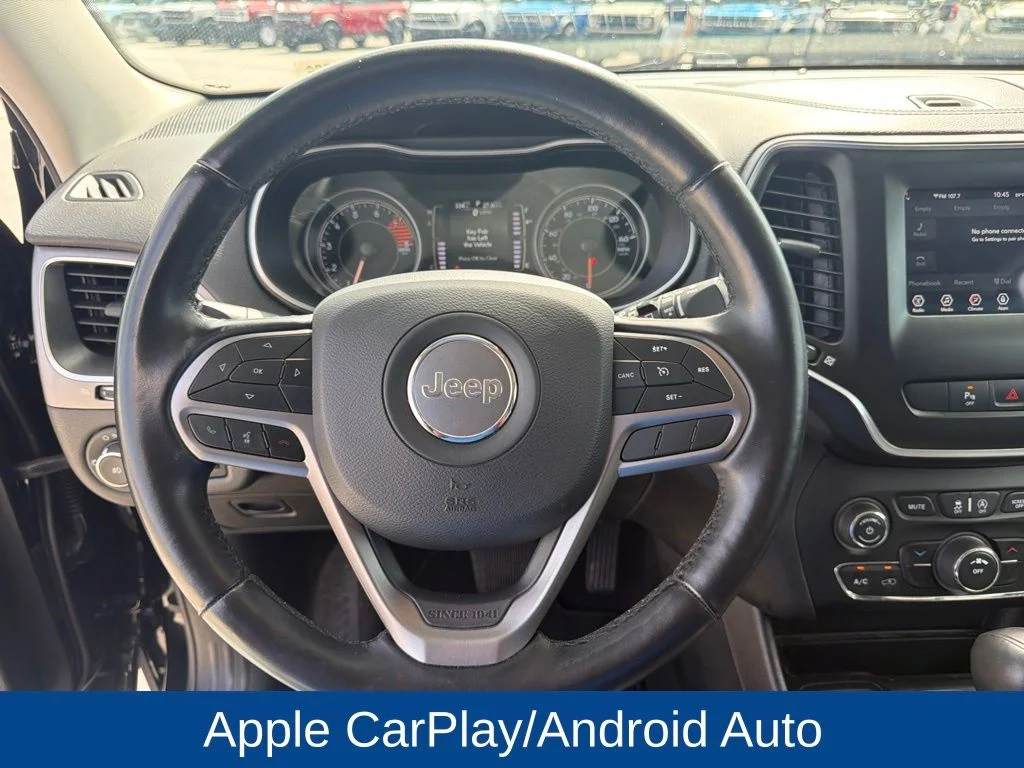 Certified Used 2021 Diamond Black Jeep Latitude Lux image 19