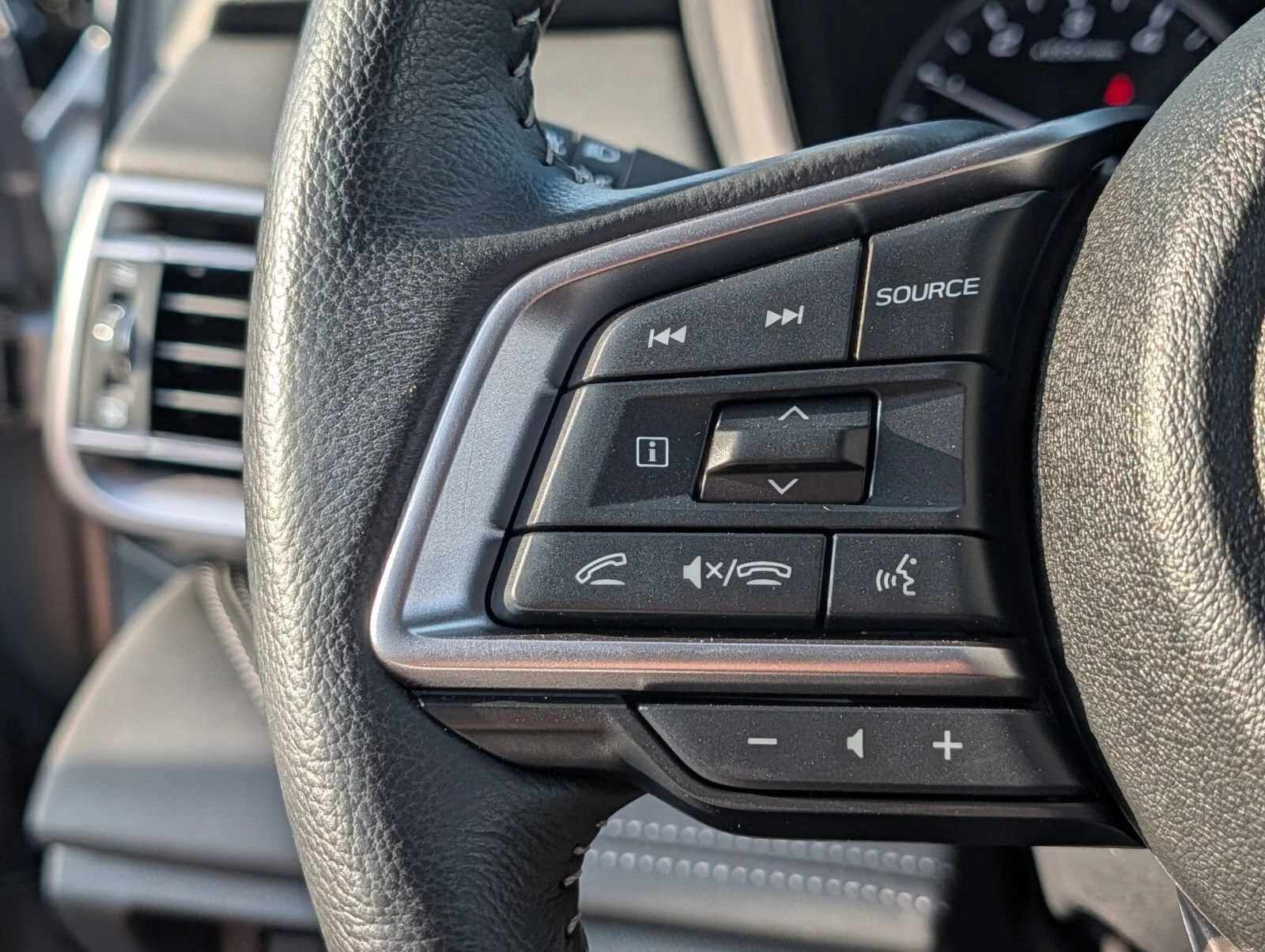 2024 Subaru Outback Limited - Photo 28