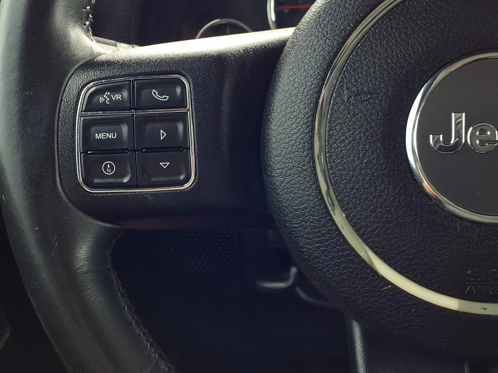 Used 2014 Gray Jeep Unlimited Sahara image 18