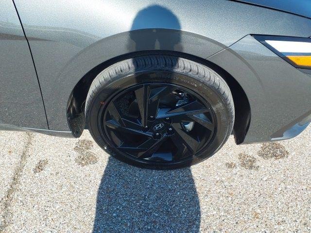 New 2026 Gray Hyundai SEL Sport image 32