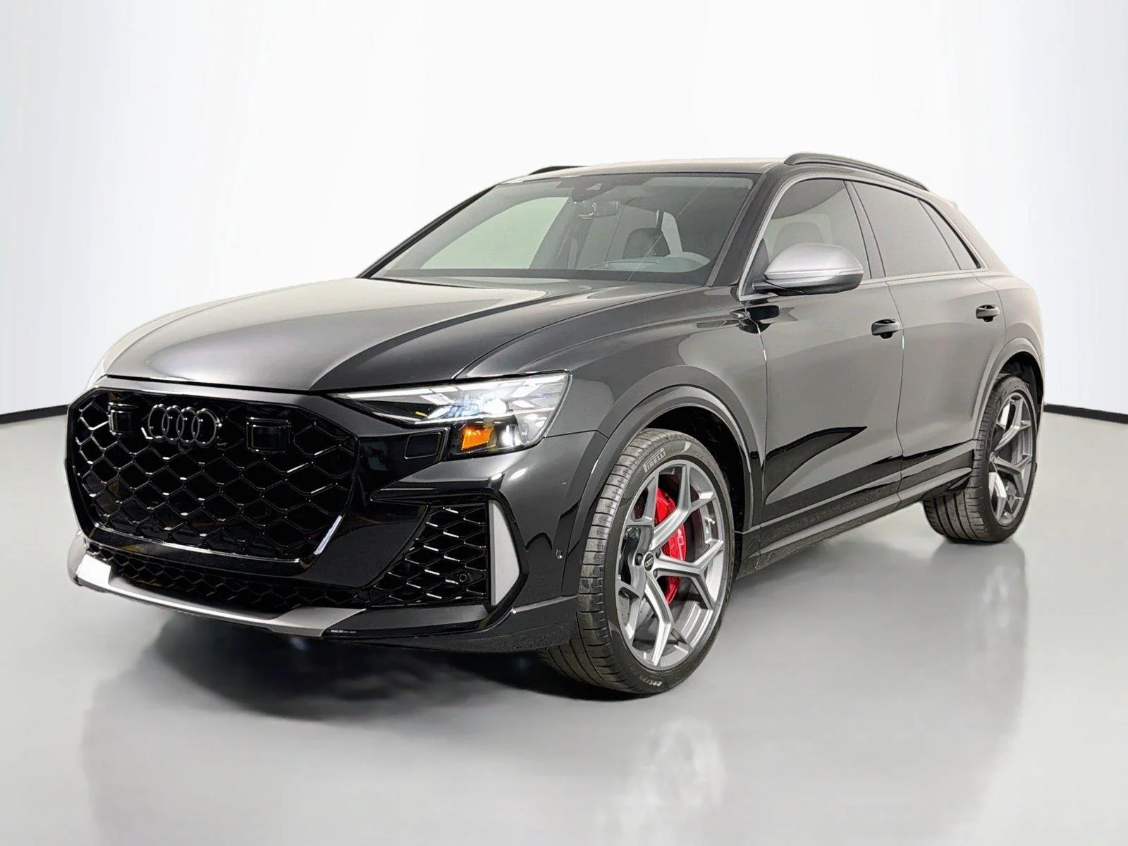 2025 Audi RS Q8