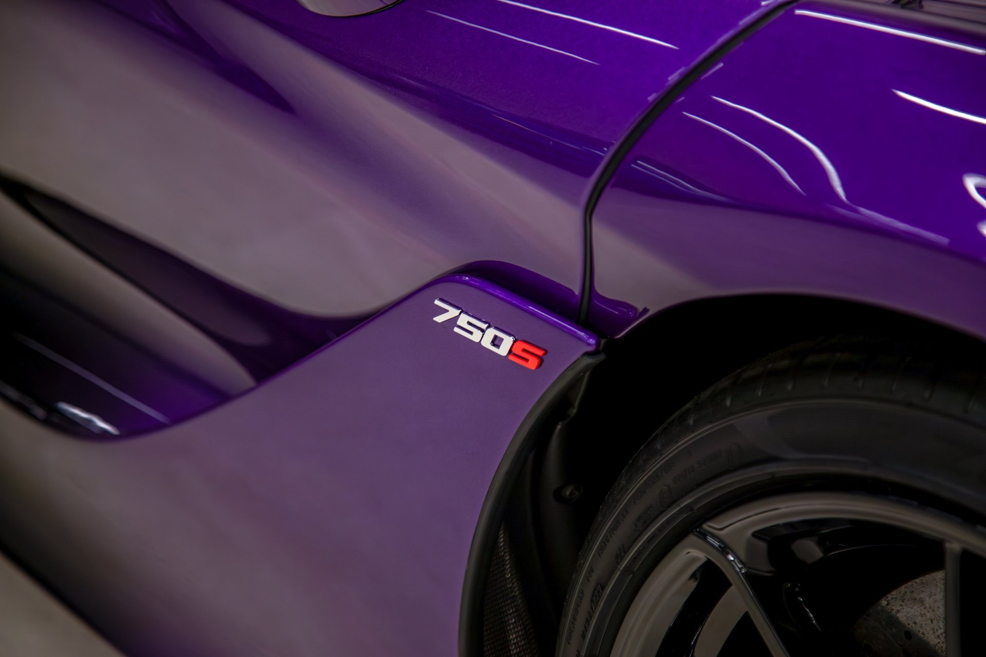 Used 2024 Purple McLaren Coupe image 6