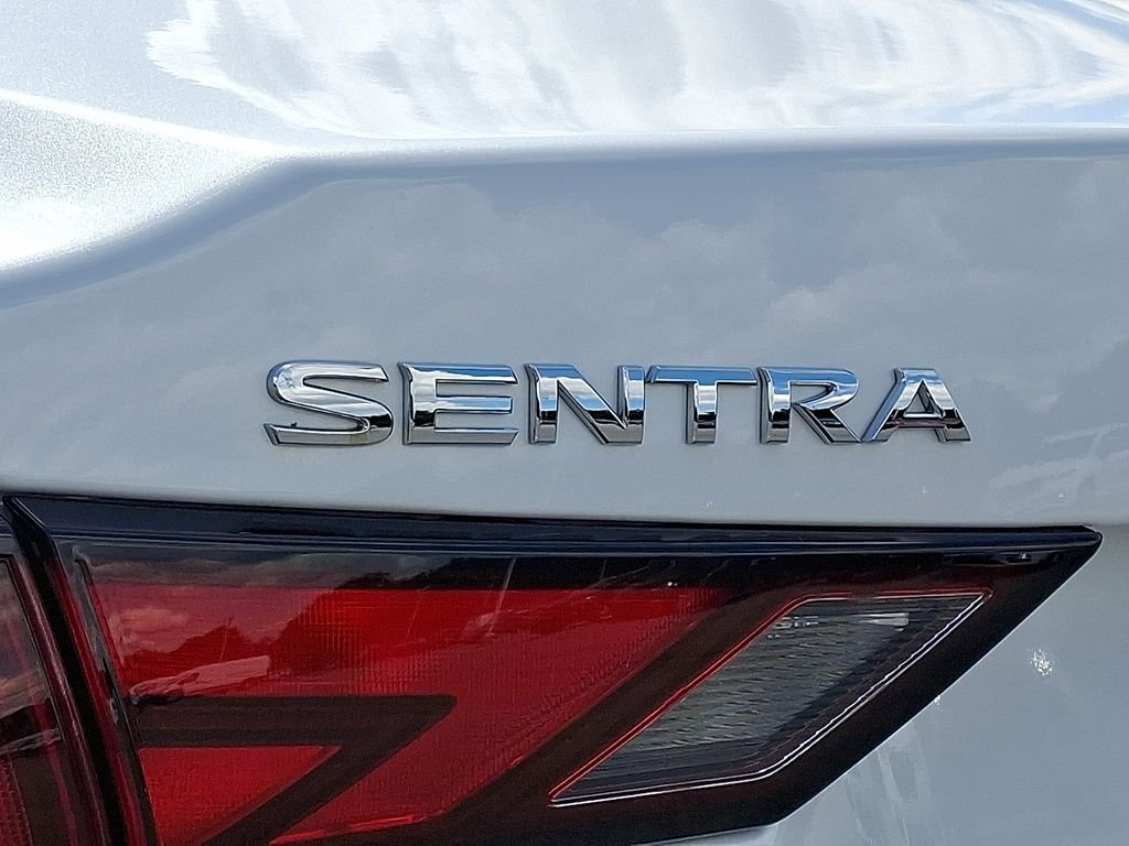 Used 2024 White Nissan SV image 30