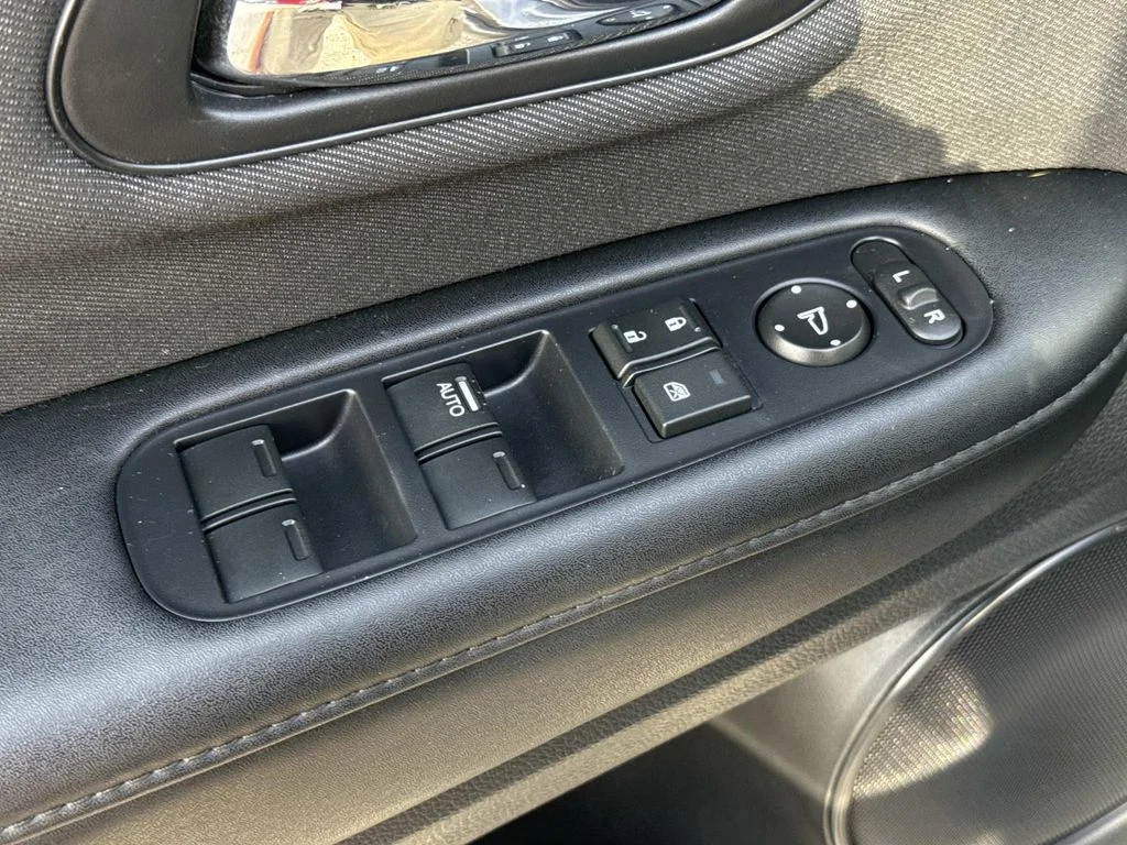 Used 2020 Gray Honda LX image 22