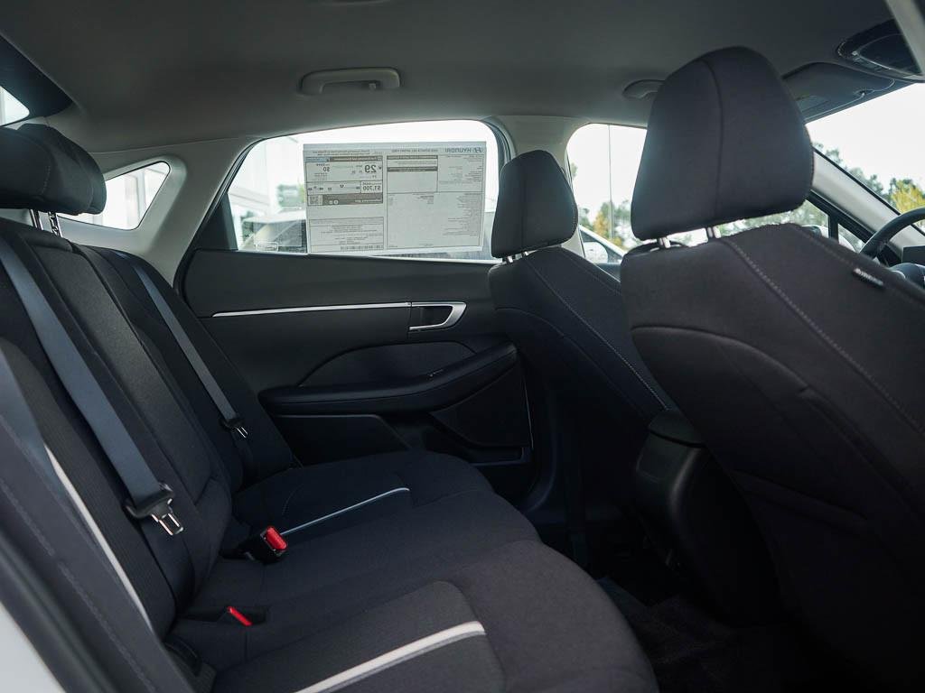 New 2026 Serenity White Hyundai SEL Sport FWD image 34