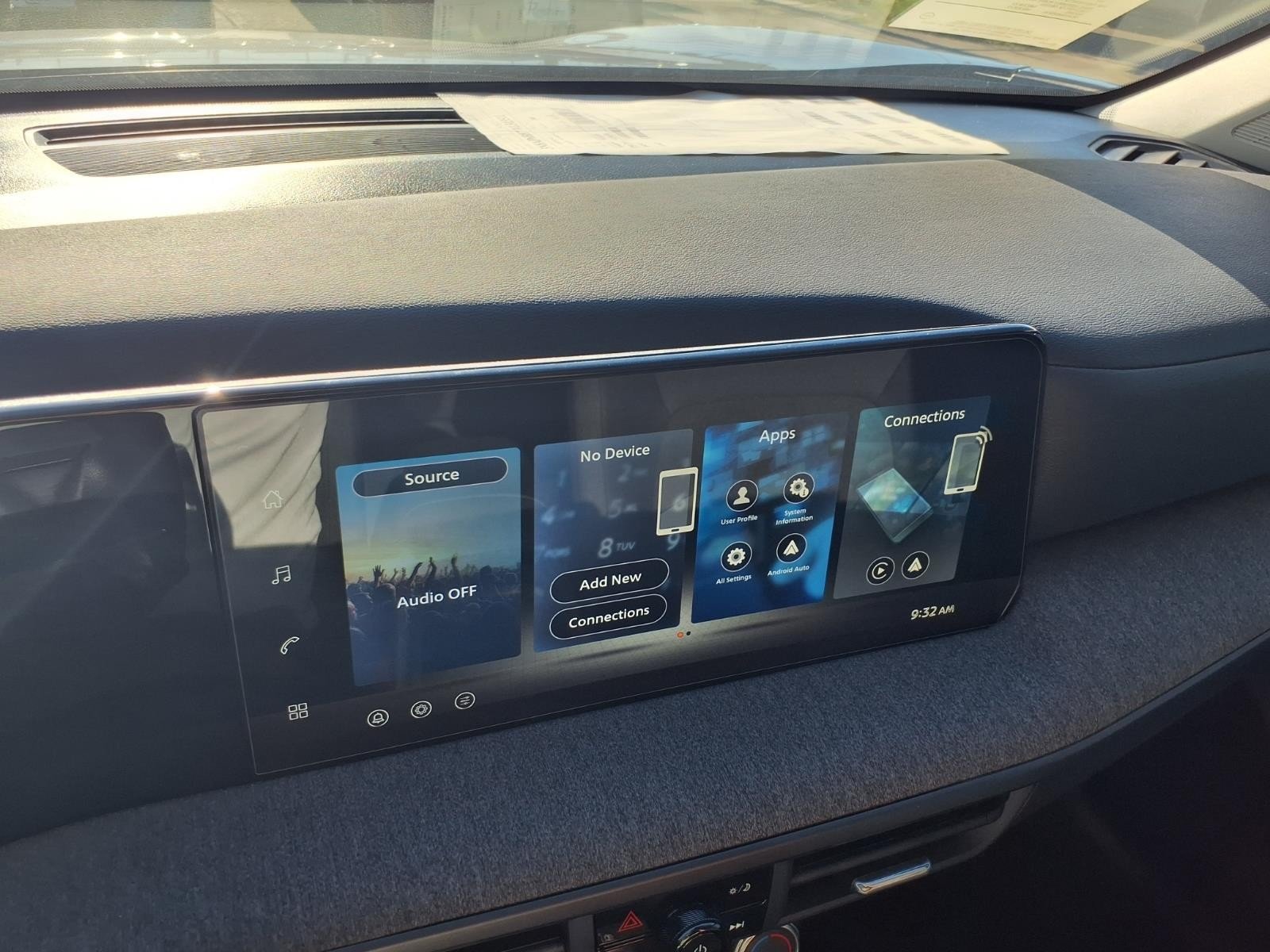 2027 Nissan Kicks photo 19 of 26