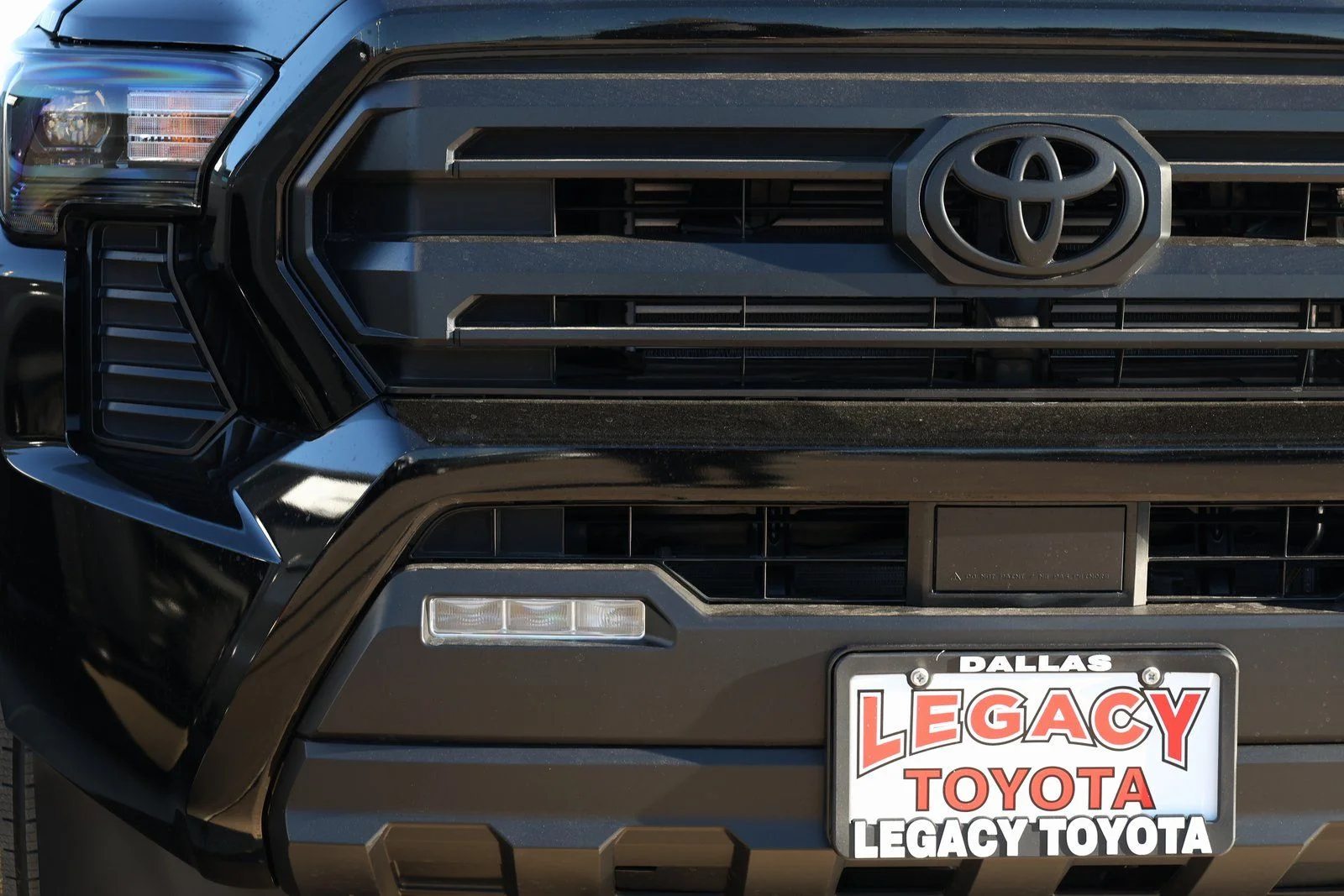 2026 Toyota Tacoma SR5 - Photo 12