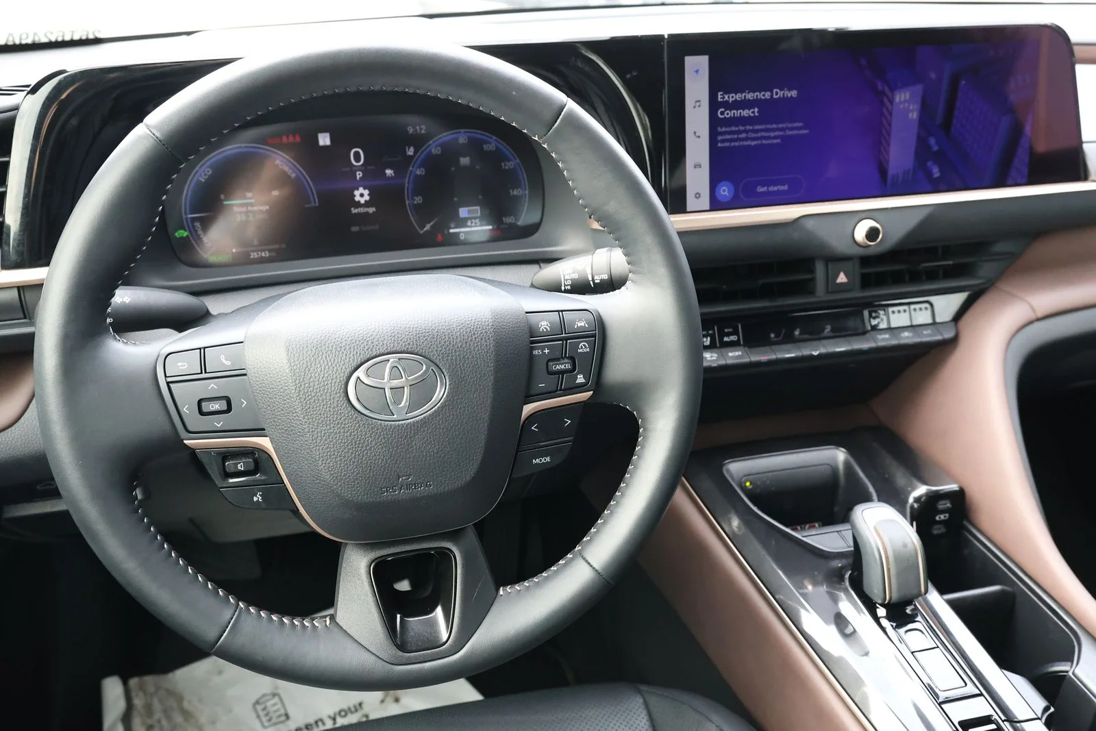 Used 2024  Toyota Limited image 15