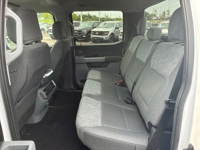 Used 2022 Oxford White Ford XLT image 20