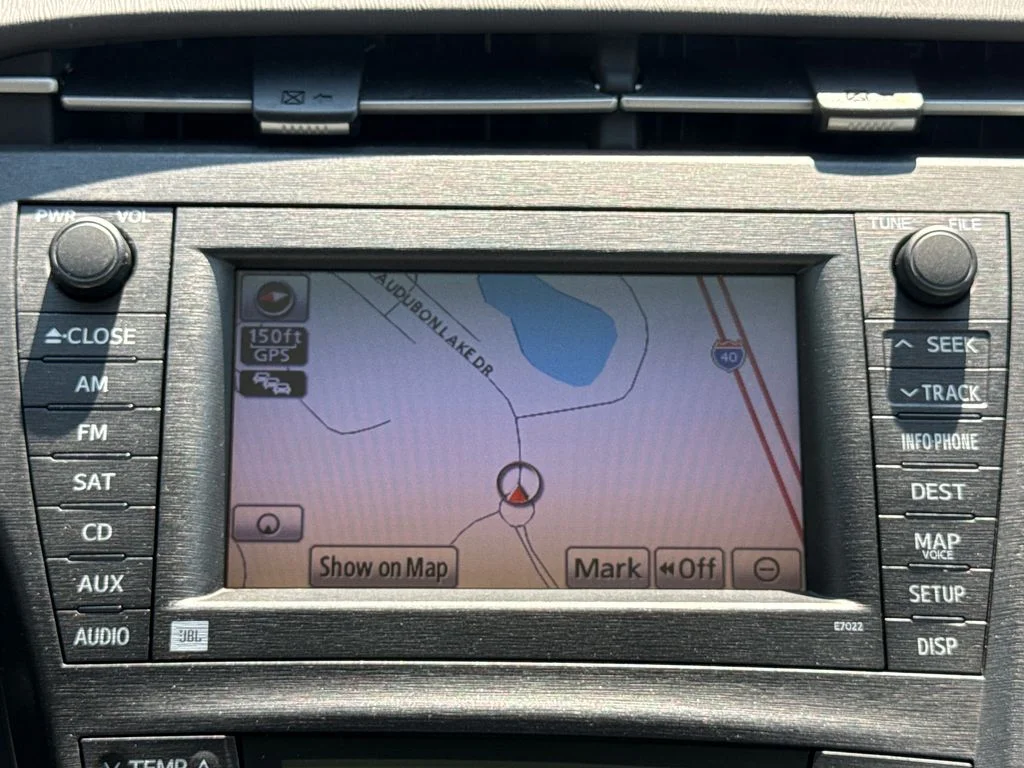 Used 2010 Blizzard Pearl Toyota I image 25
