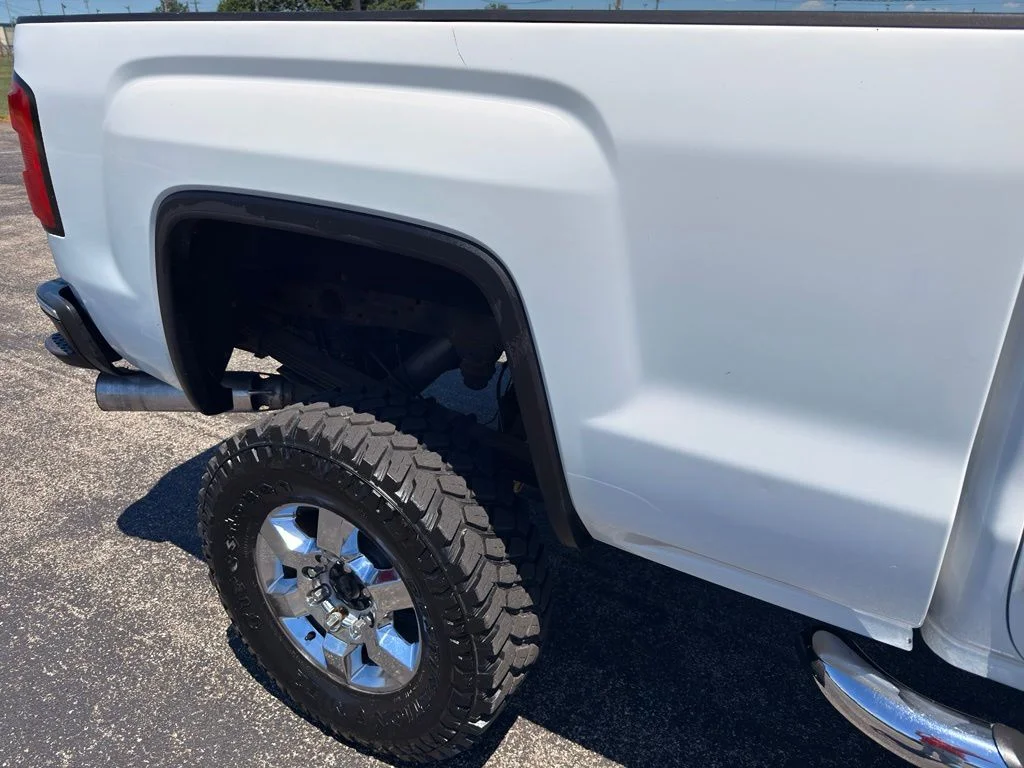 Used 2016 White GMC SLT image 4