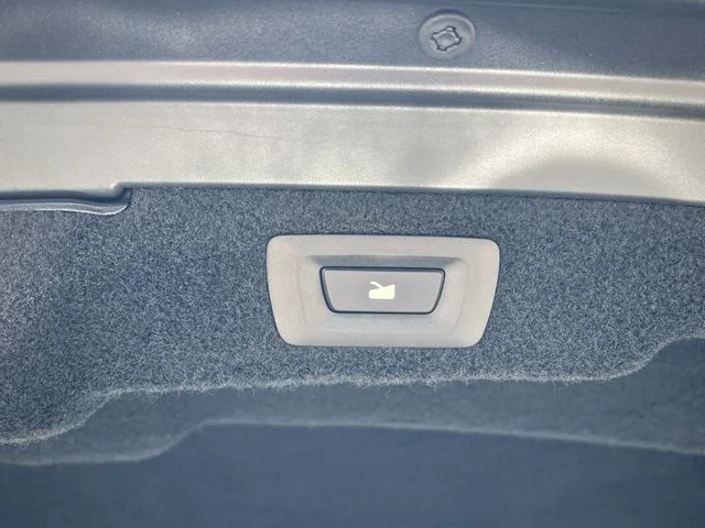 Used 2024  Lucid Touring image 39
